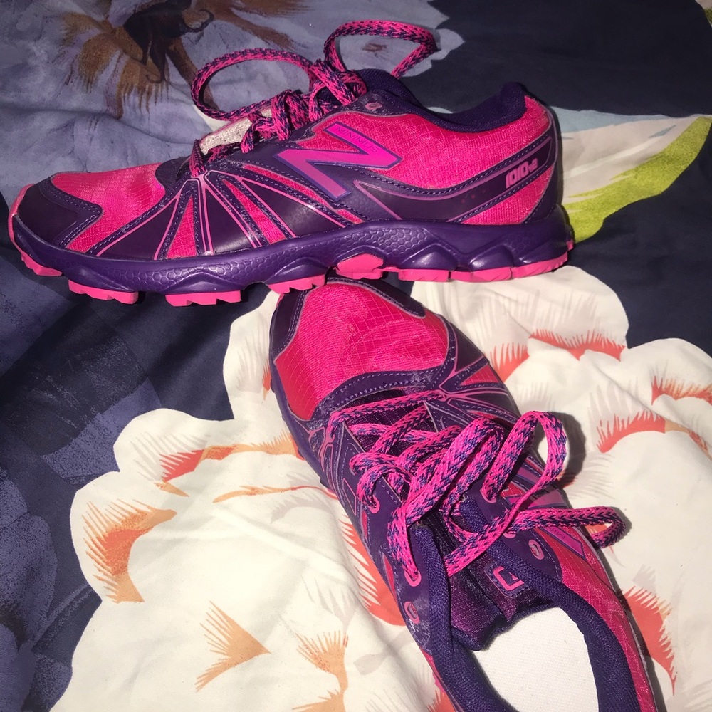 New Balance sneakers pink & purple 5 Wide